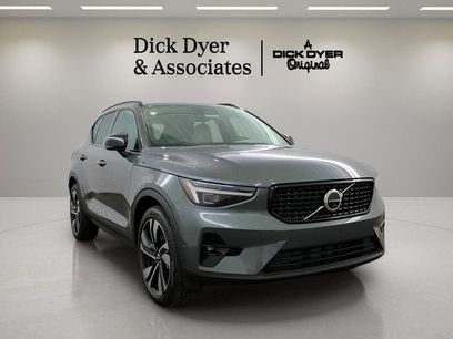New 2026 Volvo XC40 B5 Ultra w/ Protection Package Premier