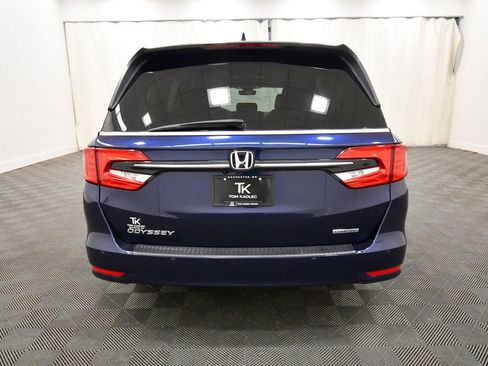Certified 2023 Honda Odyssey Touring image 6