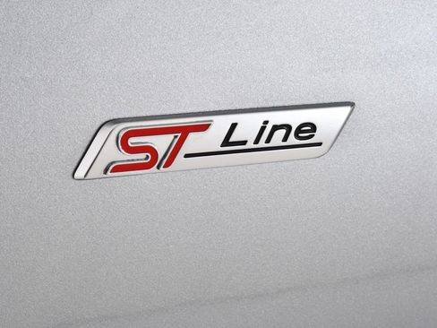 Used 2024 Ford Escape ST-Line w/ Tech Pack #1 AWD/4WD image 23