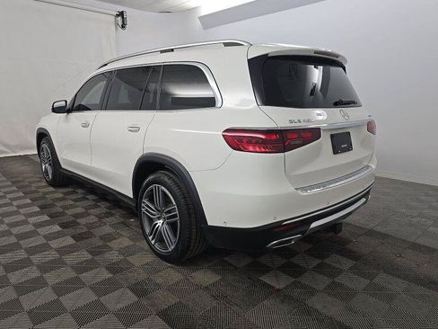 Used 2024 Mercedes-Benz GLS 450 4MATIC image 2