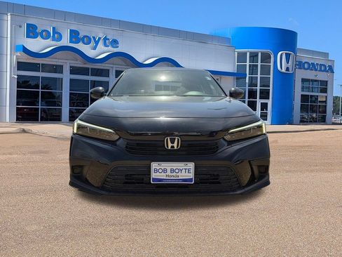 Used 2023 Honda Civic Sport image 2
