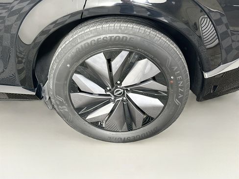 Used 2023 Nissan Ariya FWD image 11