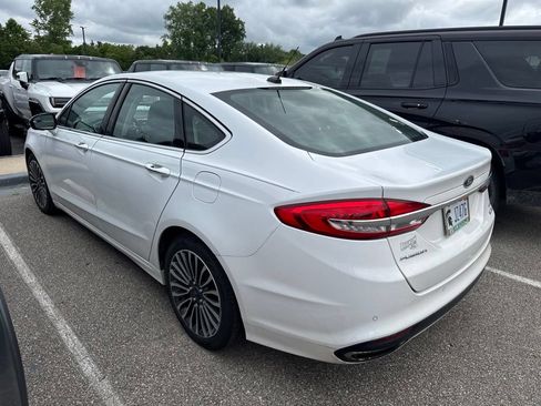 Used 2017 Ford Fusion SE w/ Fusion SE Technology Package AWD/4WD image 9