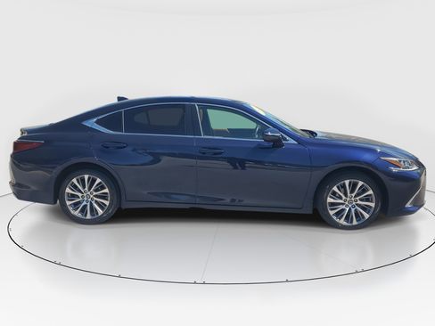 Used 2020 Lexus ES 350 w/ Premium Package image 2