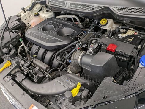 Used 2021 Ford EcoSport SE w/ SE Convenience Package image 30