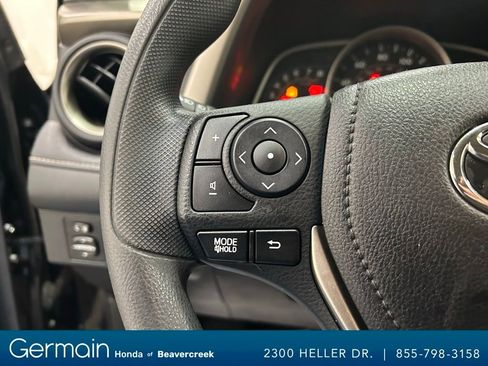 Used 2014 Toyota RAV4 XLE image 26