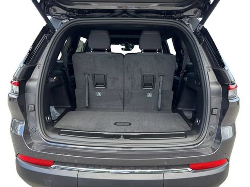 New 2026 Jeep Grand Cherokee L 4WD image 14