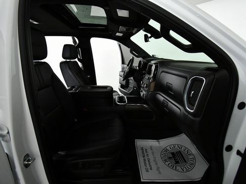 Used 2022 Chevrolet Silverado 3500 High Country w/ Z71 Off-Road Package image 23