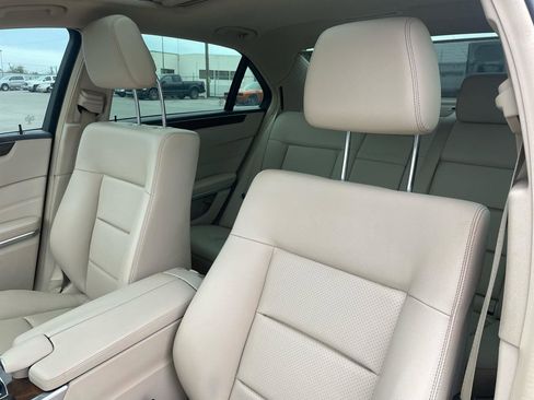 Used 2014 Mercedes-Benz E 350 Sedan image 12