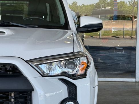 Used 2015 Toyota 4Runner TRD Pro image 11