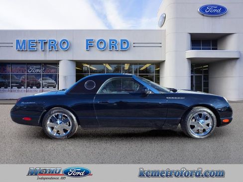 Used 2002 Ford Thunderbird image 2