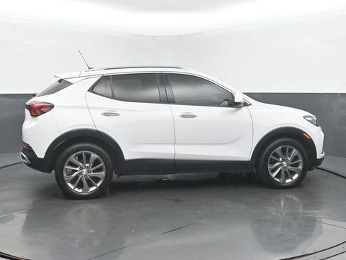 Used 2021 Buick Encore GX Essence w/ Experience Buick Package FWD image 6
