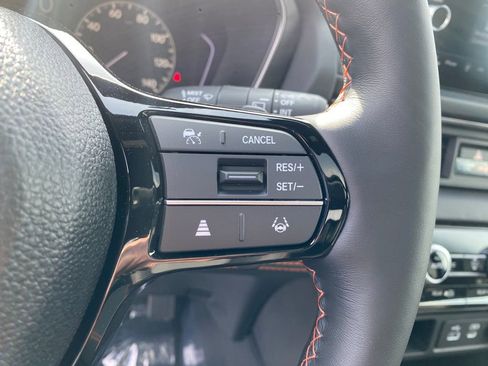 Used 2025 Honda Pilot TrailSport image 20