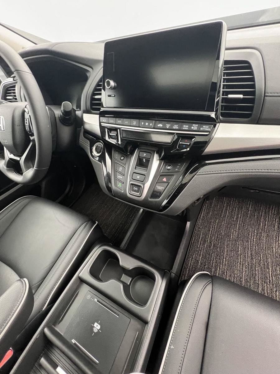 Certified 2026 Honda Odyssey Touring image 42
