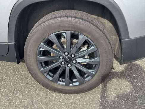 Used 2023 Chevrolet Traverse RS AWD/4WD image 11
