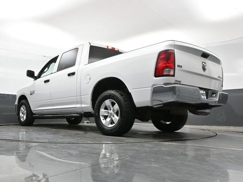 Used 2022 RAM 1500 Classic SLT AWD/4WD image 44