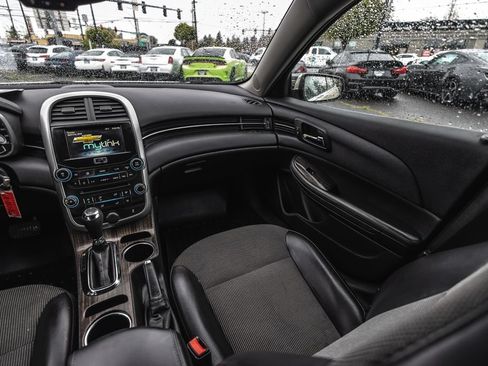 Used 2015 Chevrolet Malibu LT w/ Power Convenience Package FWD image 22