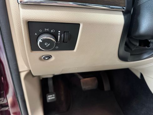 Used 2016 Jeep Grand Cherokee Limited AWD/4WD image 22