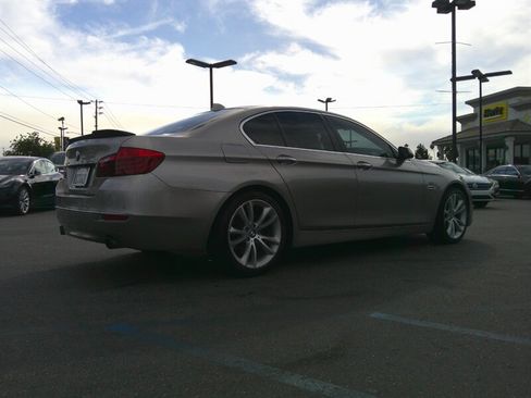 Used 2014 BMW 535i xDrive Sedan image 8