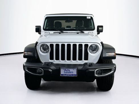 Used 2023 Jeep Gladiator Sport AWD/4WD image 2