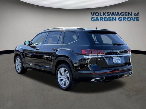 Used 2021 Volkswagen Atlas SE w/ Towing Package image 5