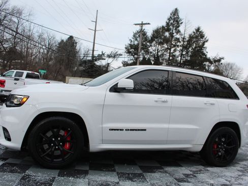 Used 2020 Jeep Grand Cherokee SRT w/ Trailer Tow Group IV image 9