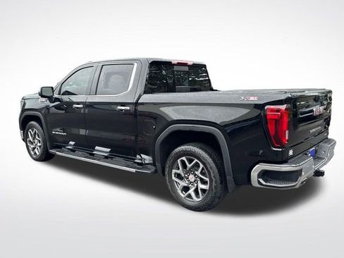 Used 2023 GMC Sierra 1500 SLT w/ SLT Premium Plus Package AWD/4WD image 3