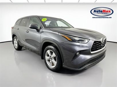 Used 2023 Toyota Highlander LE