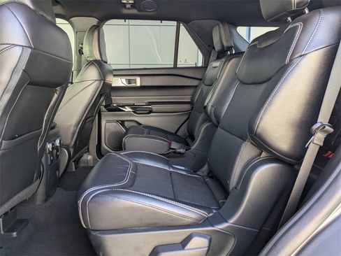 Used 2023 Ford Explorer ST w/ Equipment Group 401A image 15