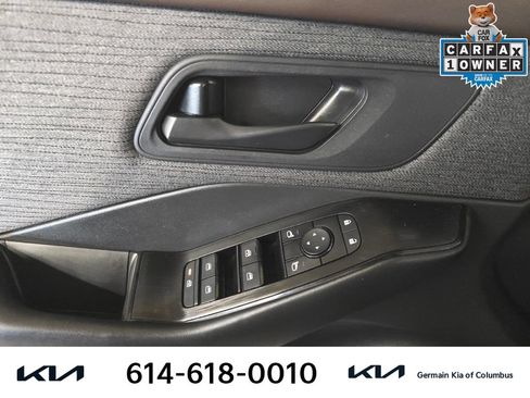 Used 2023 Nissan Rogue S AWD/4WD image 26