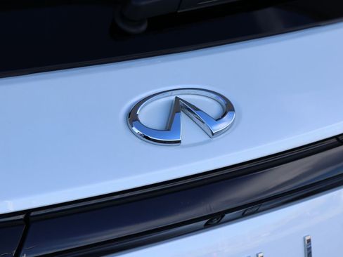 Certified 2025 INFINITI QX60 Luxe image 13