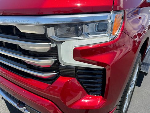 Used 2023 Chevrolet Silverado 1500 High Country w/ High Country Premium Package AWD/4WD image 32