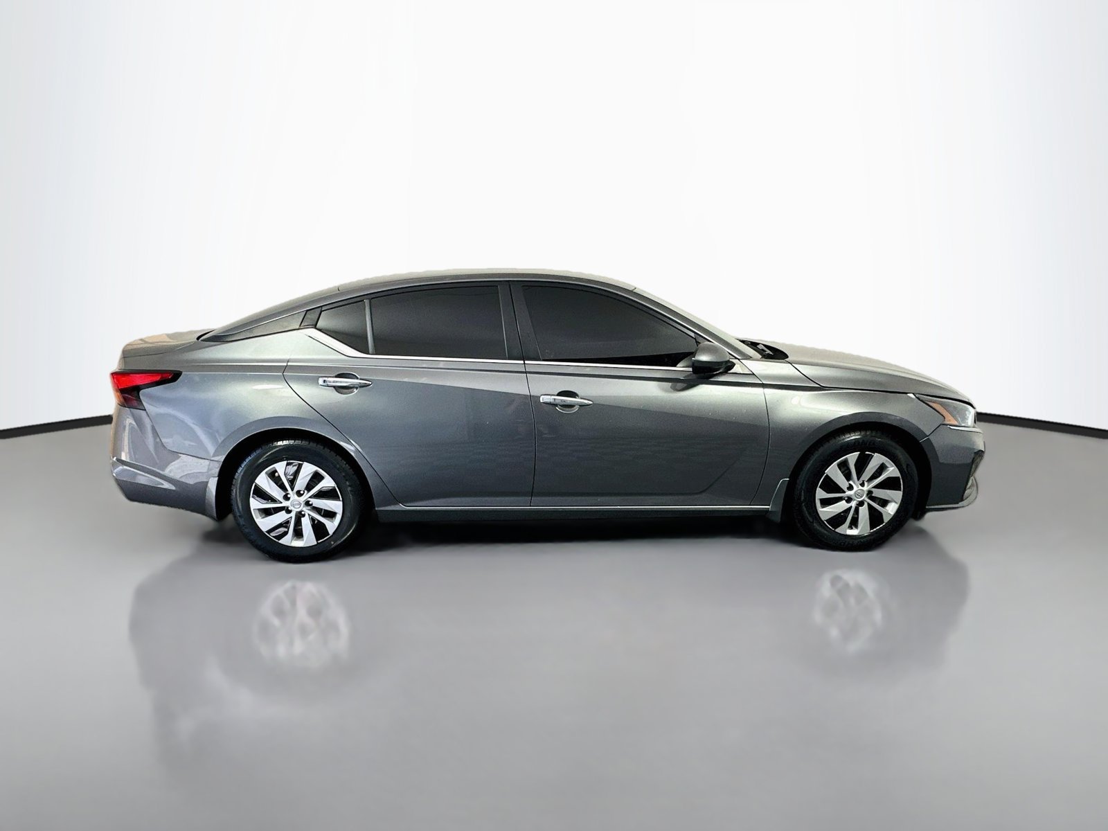 Used 2023 Nissan Altima 2.5 S FWD image 8