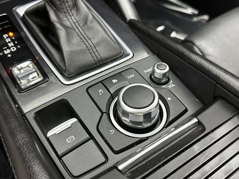 Used 2017 MAZDA MAZDA6 Touring image 18