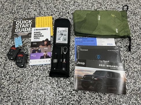 Used 2021 Jeep Wrangler Unlimited Sahara AWD/4WD image 22