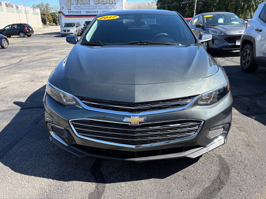 Used 2017 Chevrolet Malibu LT FWD image 7
