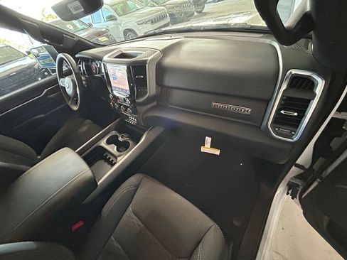 Used 2025 RAM 1500 Big Horn AWD/4WD image 24