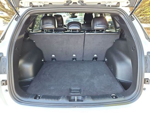 Used 2024 Jeep Compass Latitude AWD/4WD image 28
