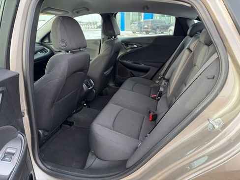 Used 2025 Chevrolet Malibu LT image 14