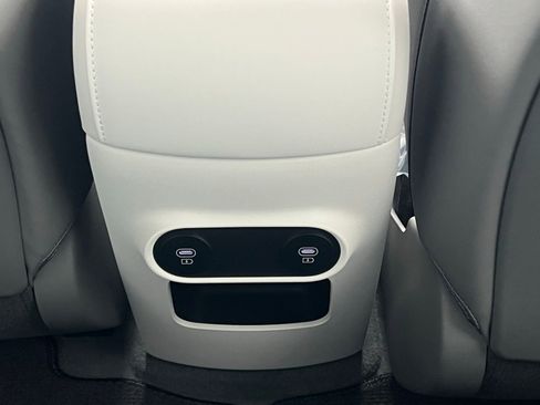 New 2026 Hyundai Ioniq 5 SEL image 18