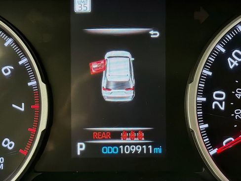 Used 2020 Toyota RAV4 XLE w/ Carpet Mat Package FWD image 12