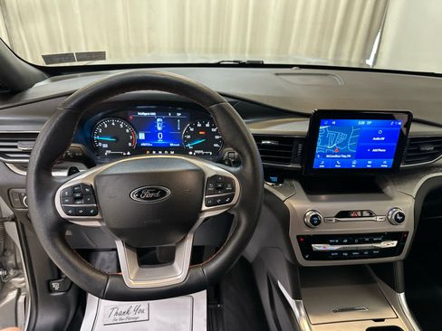 Used 2023 Ford Explorer Timberline AWD/4WD image 3