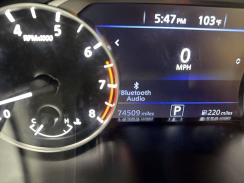 Used 2022 Nissan Altima 2.5 SR FWD image 12