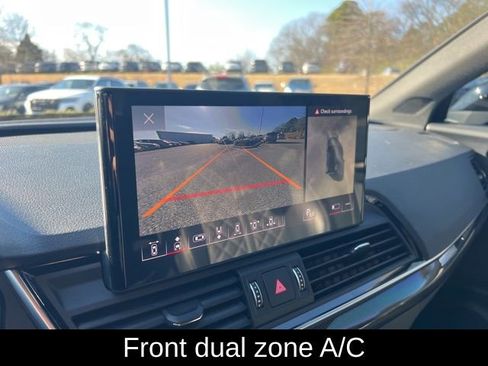 Used 2023 Audi SQ5 Prestige w/ Prestige Package image 15