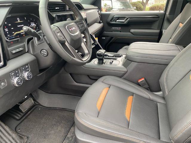 Used 2024 GMC Sierra 1500 AT4 w/ Technology Package AWD/4WD image 2
