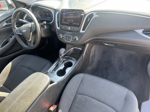Used 2024 Chevrolet Malibu LT FWD image 12