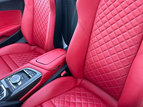 Certified 2021 Audi R8 V10 performance image 13