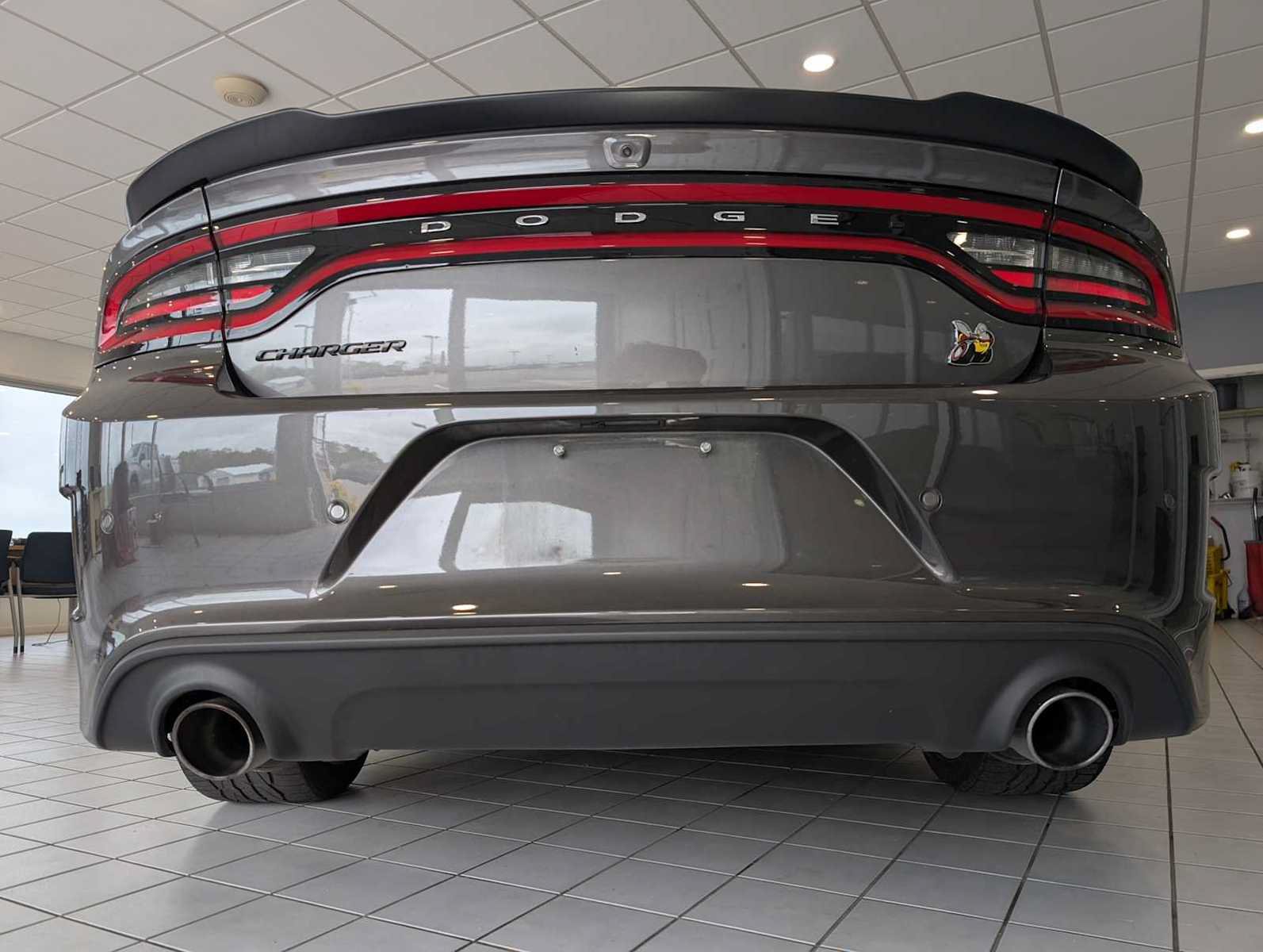 Used 2022 Dodge Charger Scat Pack RWD image 11