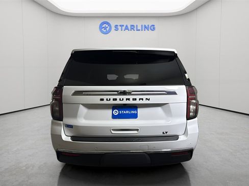 Used 2023 Chevrolet Suburban LT image 7