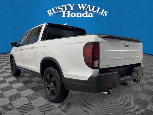 New 2026 Honda Ridgeline Black Edition image 5